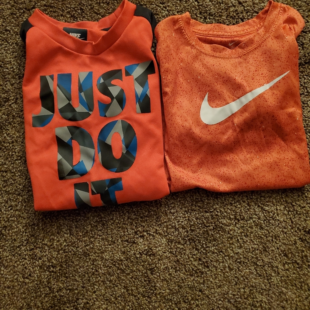 2 nike dri fit shirts